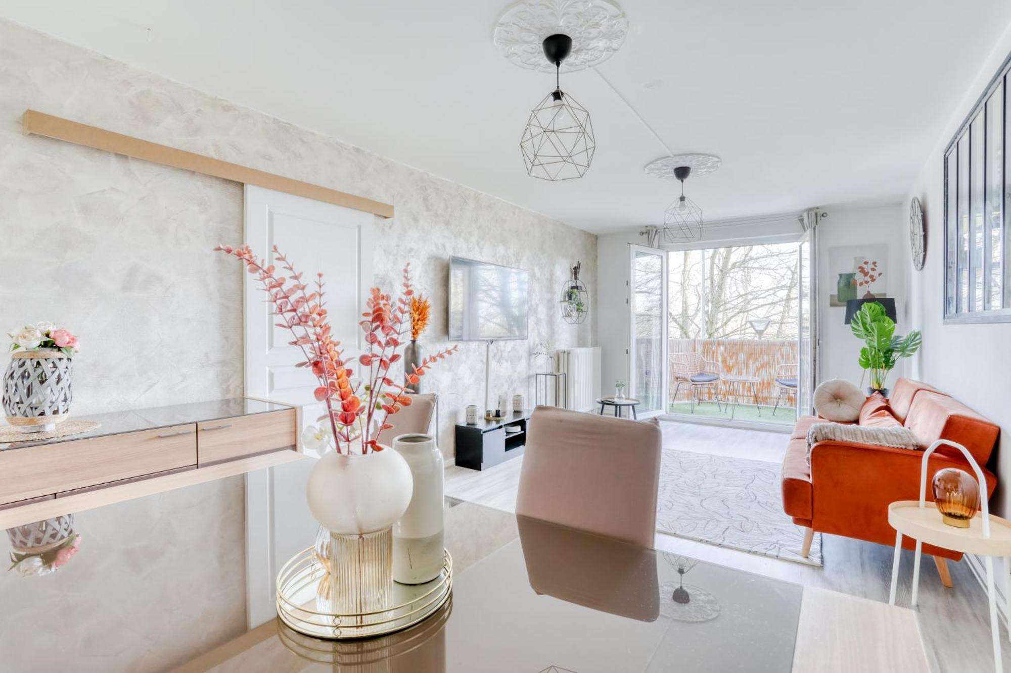Le Warm Cocon - Spacieux T3 - 5 Personnes - Wifi Et Parking Rosny-Sous-Bois Extérieur photo